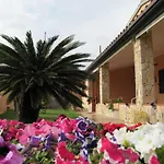Monte Gruttas Alloggio per agriturismo *