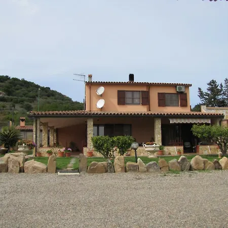 Κατάλυμα σε φάρμα Monte Gruttas *